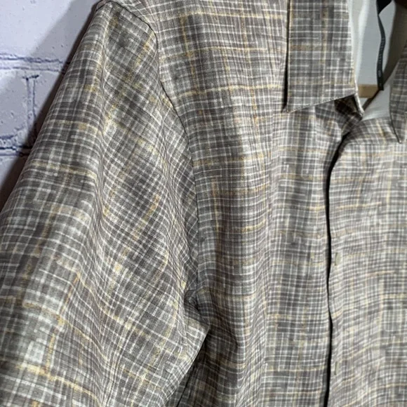 Lululemon Men’s Airing Easy Short Sleeve Shirt Gray & Yellow Size M - Picture 3 of 6